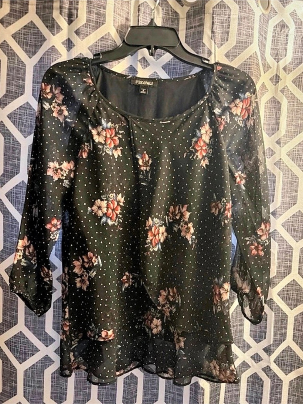 Roz & Ali Long Sleeve Floral Polka Dot Blouse in Black Size Small